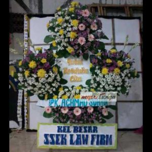 contoh rangkaian bunga krans unik